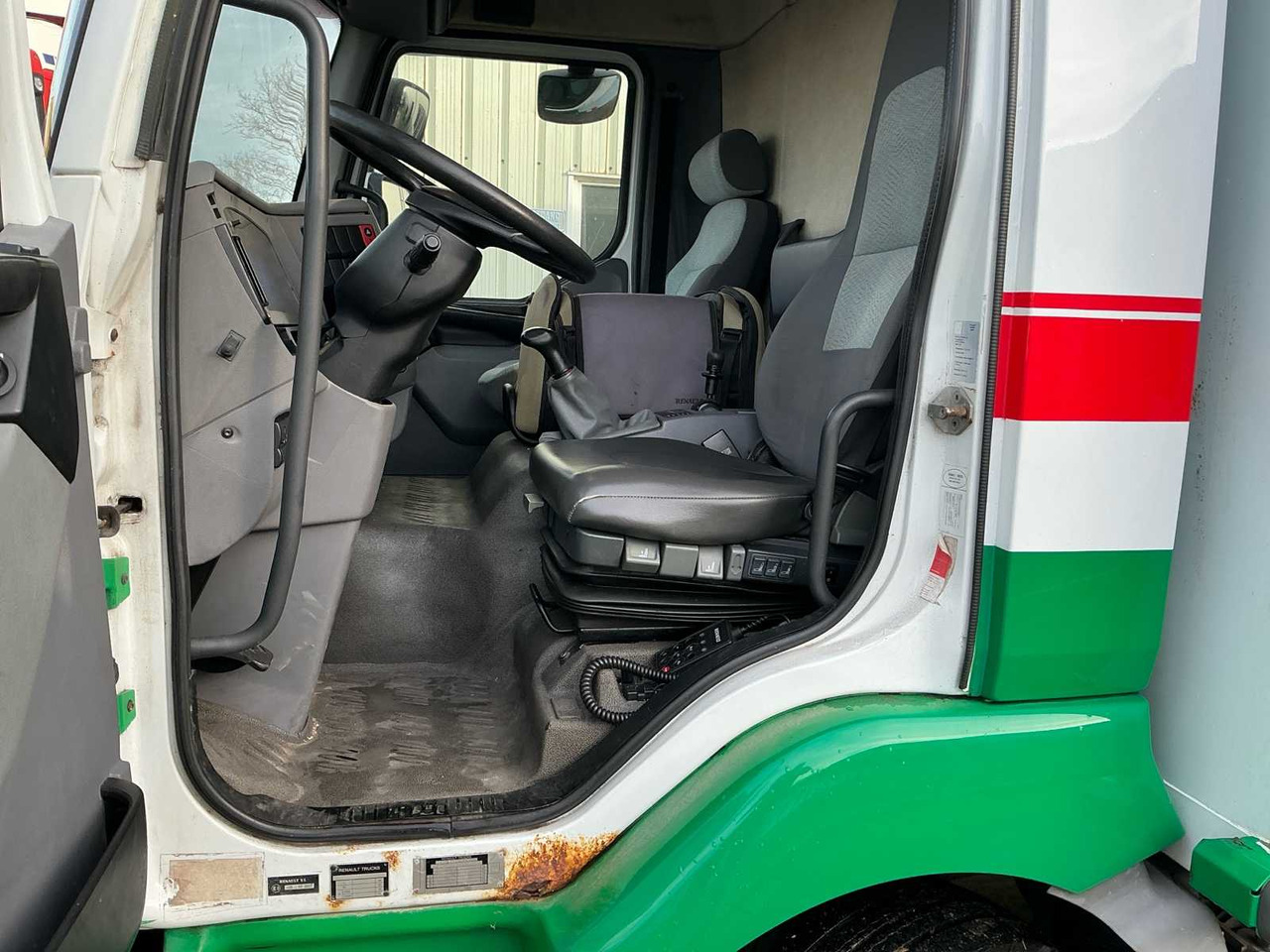 Camião 2006 RENAULT MIDLUM 220 DCI TRUCK: foto 24