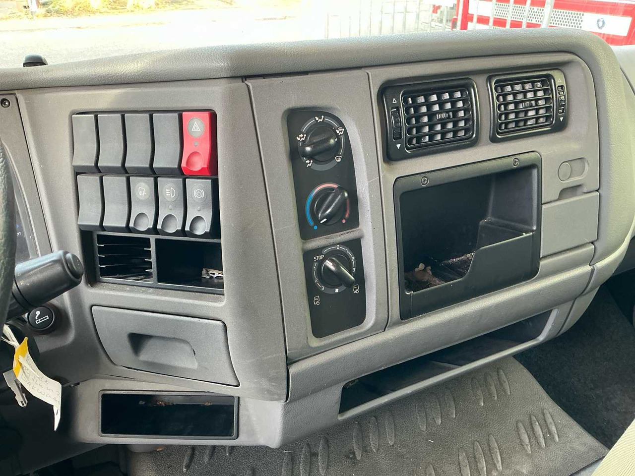 Camião 2006 RENAULT MIDLUM 220 DCI TRUCK: foto 33