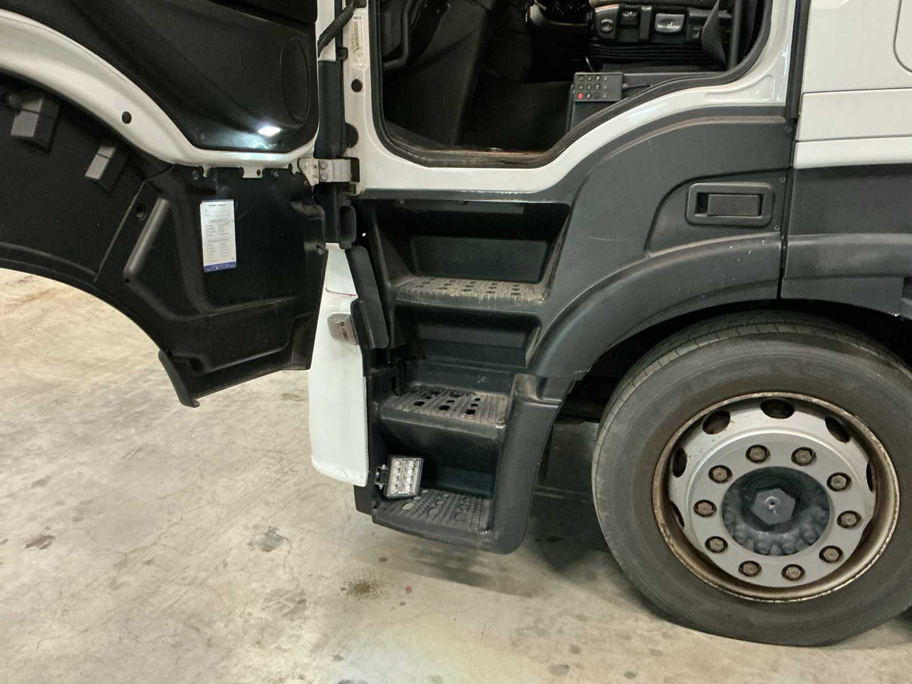 Camião 2015 IVECO TRUCK: foto 13