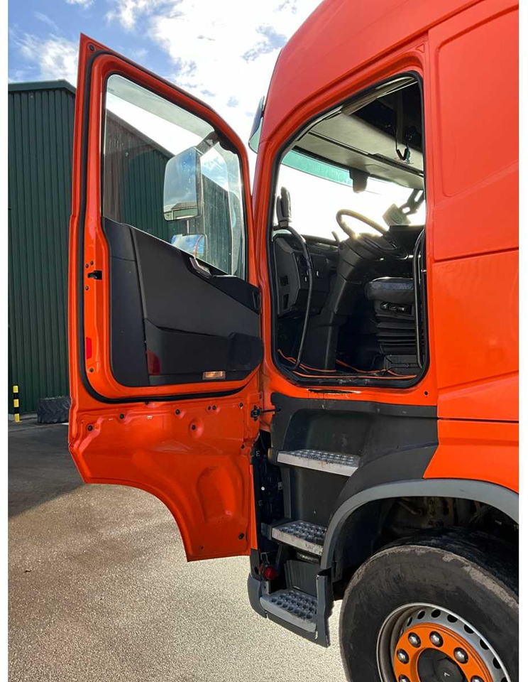 2016 VOLVO FH TRUCK - Camião: foto 5 2016 VOLVO FH TRUCK - Camião: foto 5