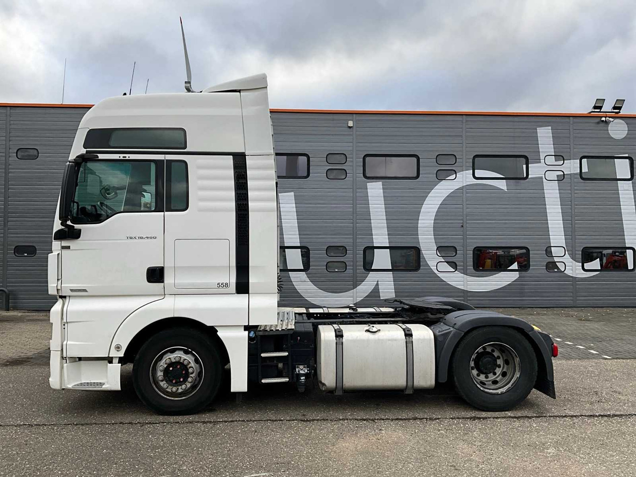 2018 MAN TGX 18.460 4X2 EURO6 TRUCK - Camião: foto 2 2018 MAN TGX 18.460 4X2 EURO6 TRUCK - Camião: foto 2