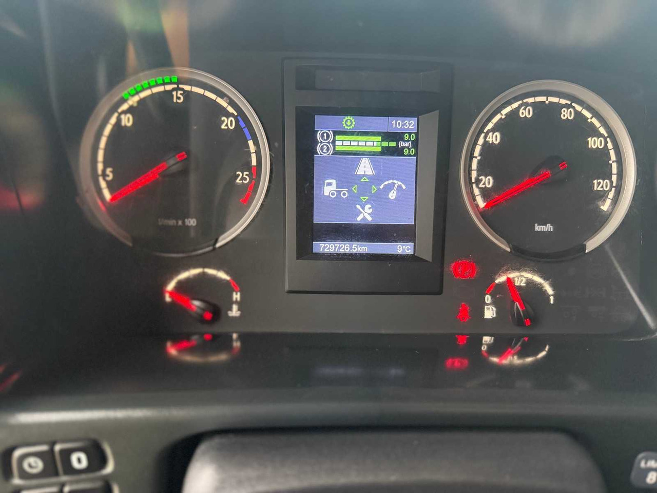 Camião SCANIA - R560 - SEMI TRUCK - 2011: foto 20 Camião SCANIA - R560 - SEMI TRUCK - 2011: foto 20