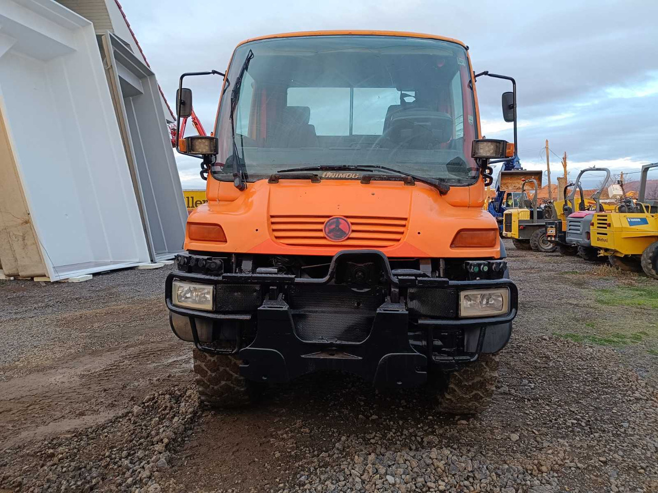 UNIMOG - U 400 - TRUCK - 2001 - Camião: foto 3 UNIMOG - U 400 - TRUCK - 2001 - Camião: foto 3