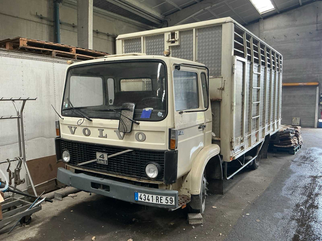 VOLVO F408 TRUCK - Camião: foto 1 VOLVO F408 TRUCK - Camião: foto 1