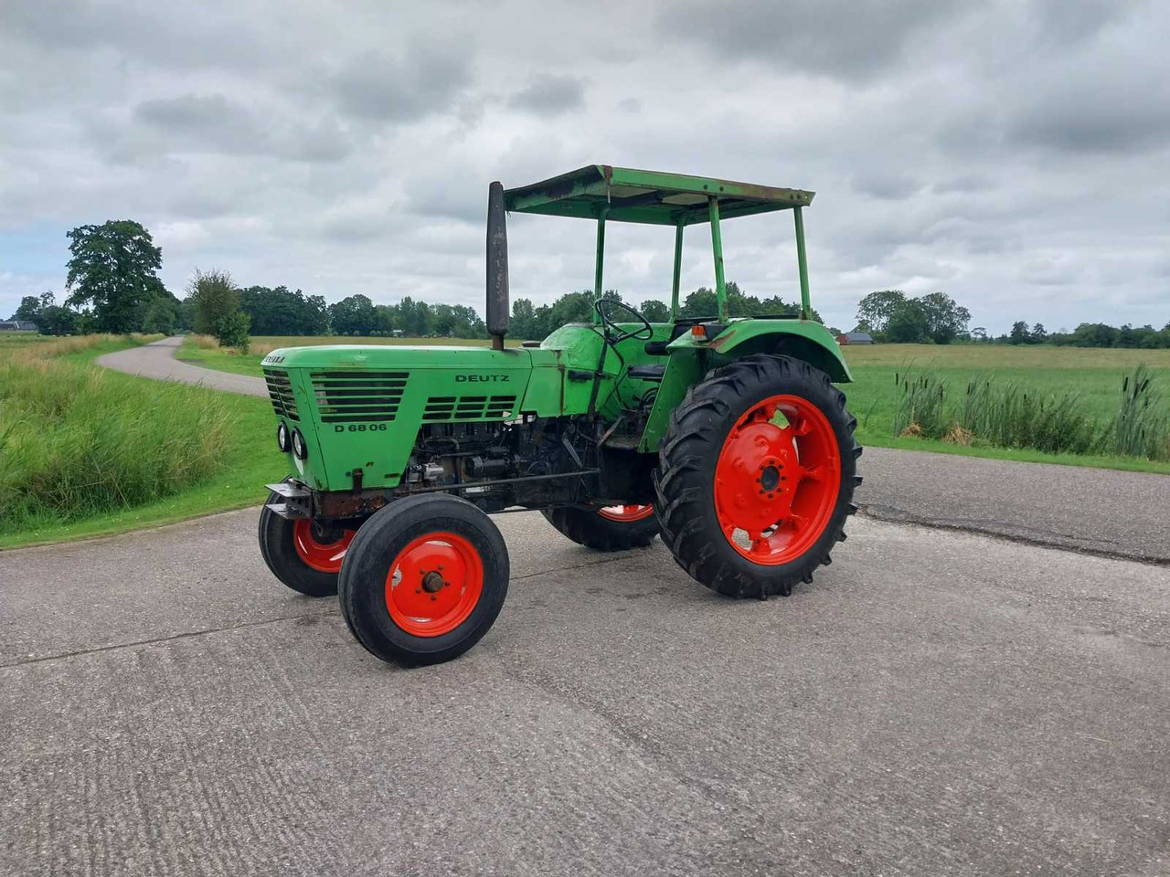 Deutz 6806 - Trator: foto 1 Deutz 6806 - Trator: foto 1