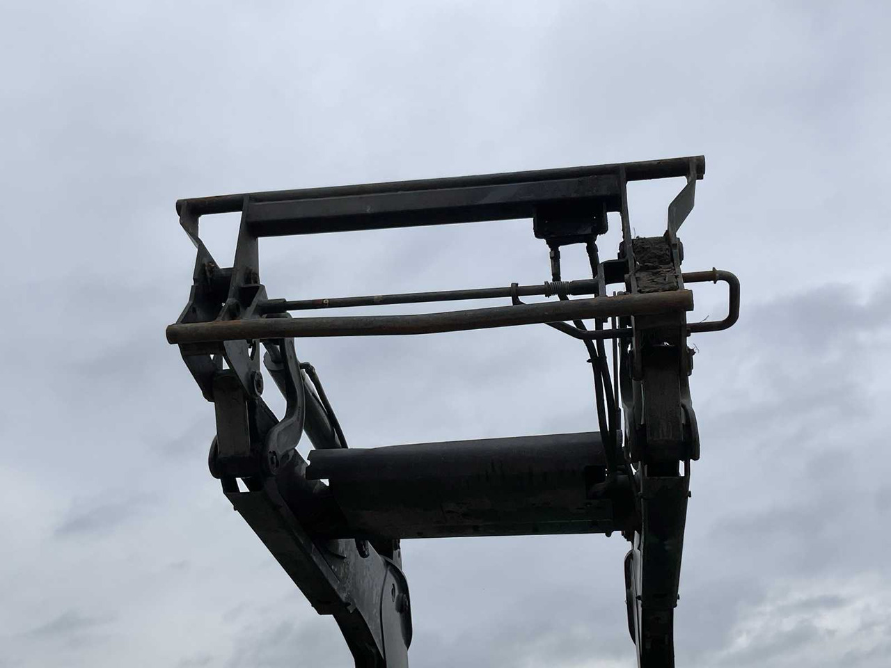 Trator Deutz-Fahr 2014 DEUTZ-FAHR AGROTRON 5120 FOUR WHEEL DRIVE FARM TRACTOR: foto 10 Trator Deutz-Fahr 2014 DEUTZ-FAHR AGROTRON 5120 FOUR WHEEL DRIVE FARM TRACTOR: foto 10