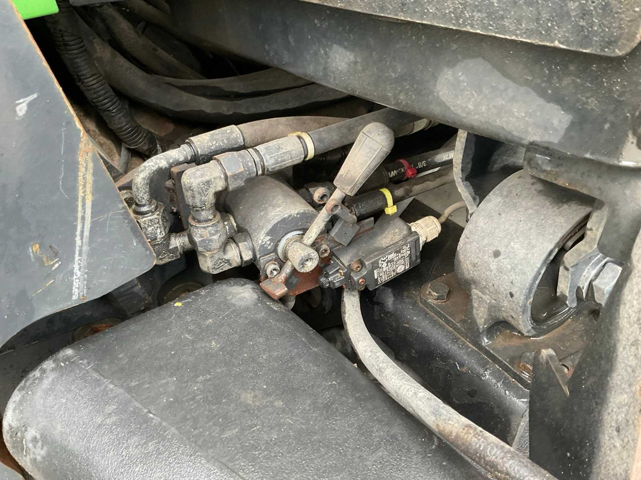 Trator Deutz-Fahr 2014 DEUTZ-FAHR AGROTRON 5120 FOUR WHEEL DRIVE FARM TRACTOR: foto 14 Trator Deutz-Fahr 2014 DEUTZ-FAHR AGROTRON 5120 FOUR WHEEL DRIVE FARM TRACTOR: foto 14