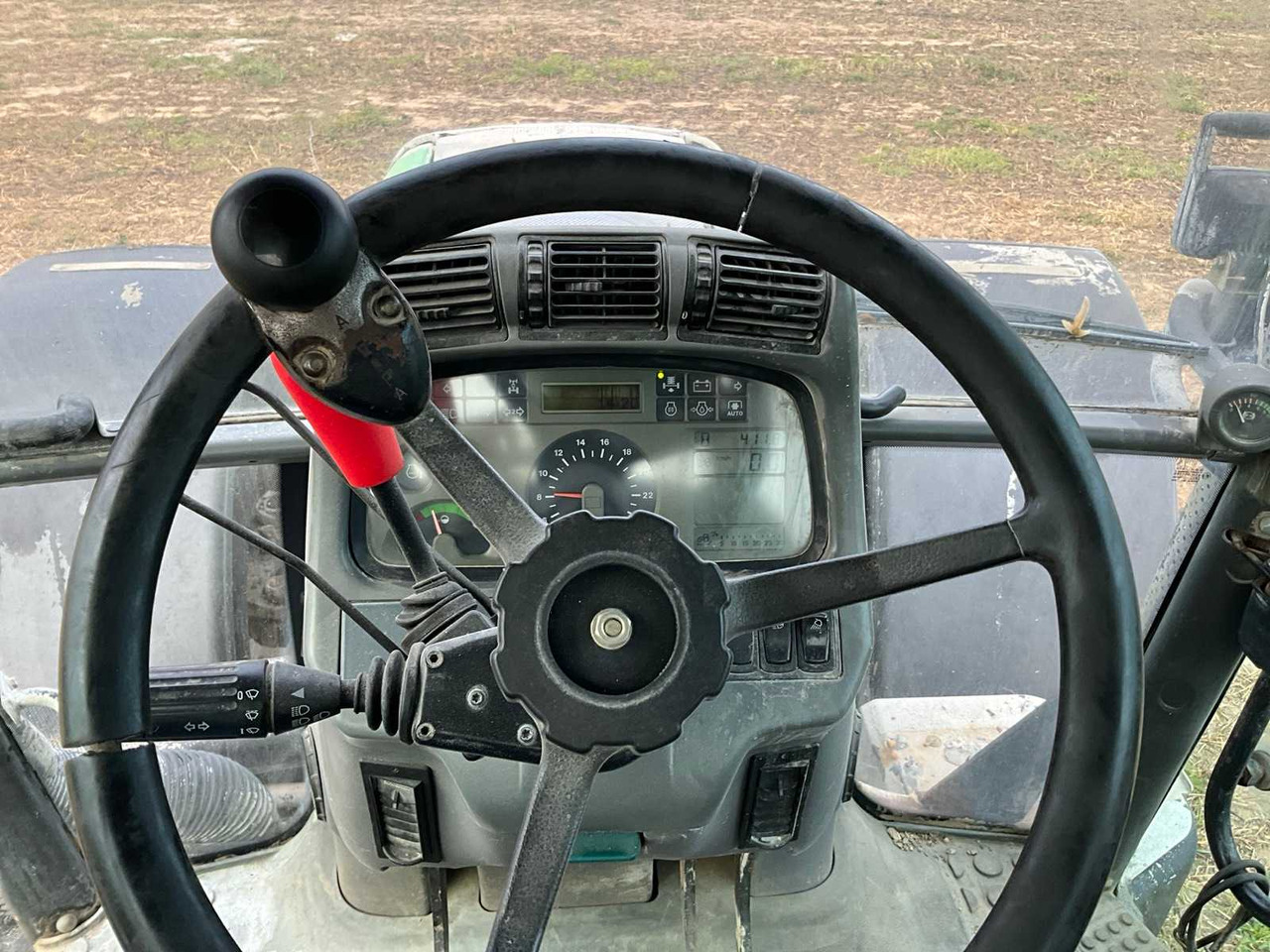 Trator Deutz-Fahr Agrotron 265: foto 12