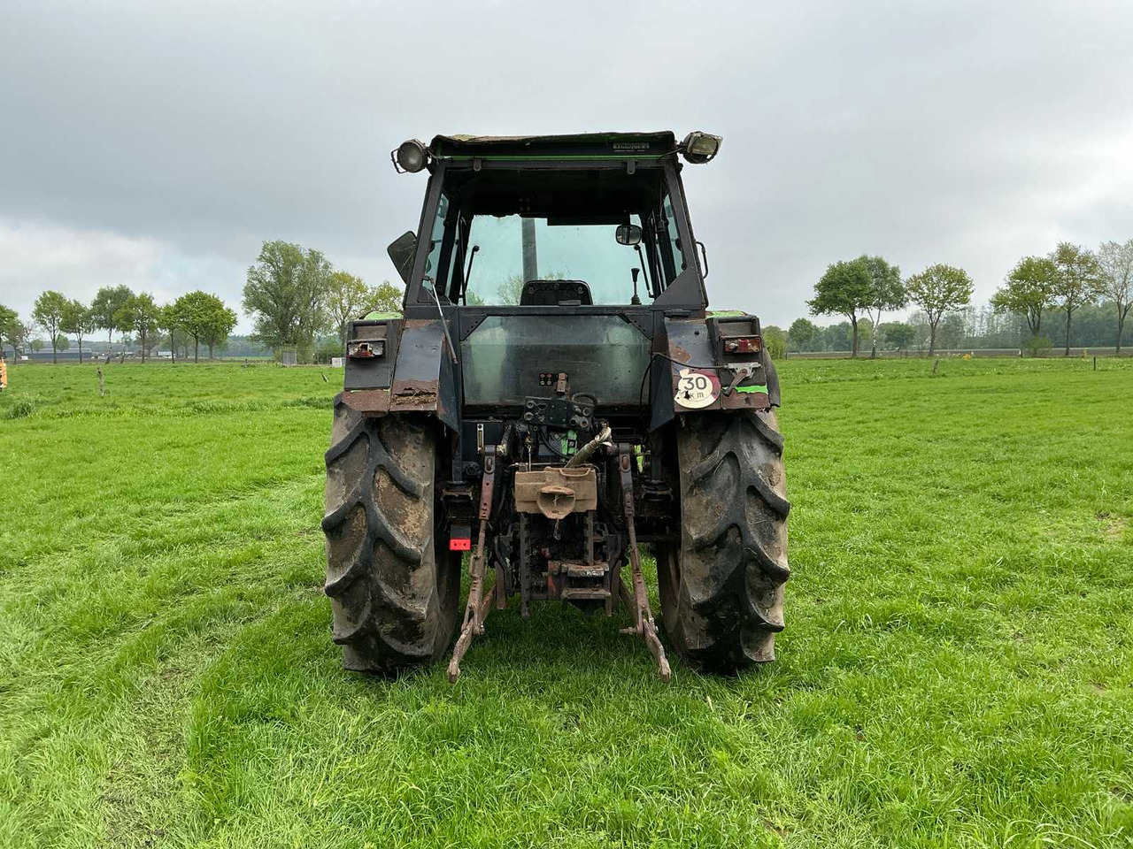 Deutz-Fahr DX6.05A - Trator: foto 4 Deutz-Fahr DX6.05A - Trator: foto 4