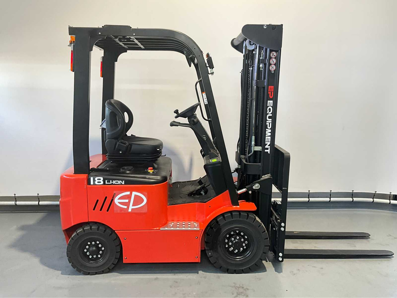 Empilhador EP - EFL 181 - 4.8 METER TRIPLEX, LI-ION, FREE-LIFT, SIDE-SHIFT - FORKLIFT: foto 7