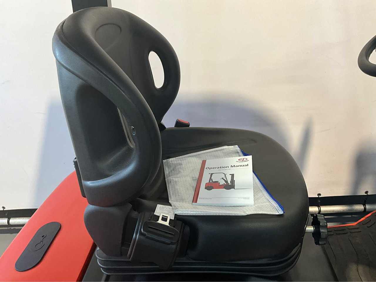 Empilhador EP - EFL 181 - 4.8 METER TRIPLEX, LI-ION, FREE-LIFT, SIDE-SHIFT - FORKLIFT: foto 22