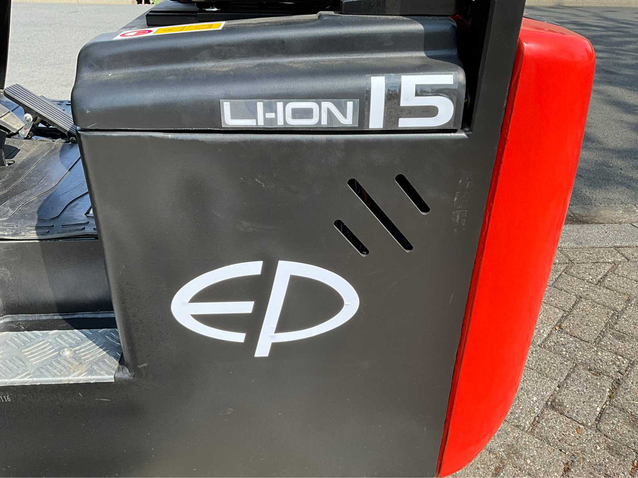 Empilhador EP EFS 151 - 4.35 METER TRIPLEX, LI-ION, FREE-LIFT, SIDE-SHIFT - FORKLIFT: foto 21