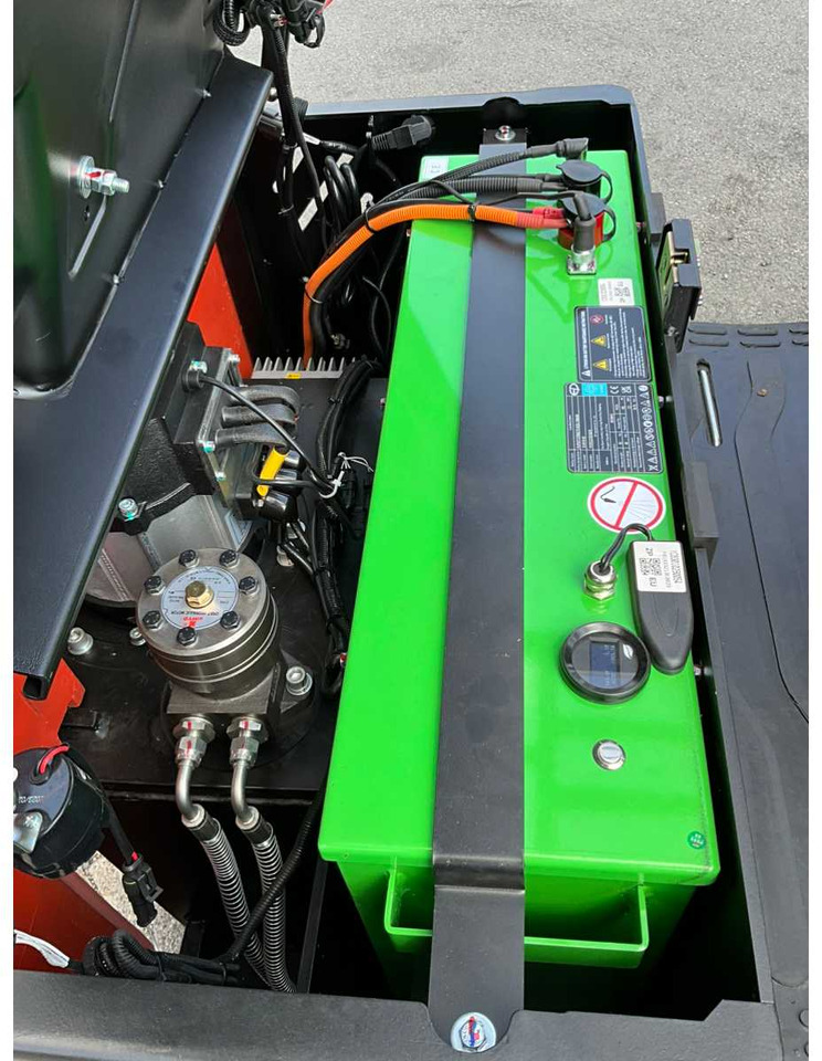 Empilhador EP EFS 151 - 4.35 METER TRIPLEX, LI-ION, FREE-LIFT, SIDE-SHIFT - FORKLIFT: foto 24