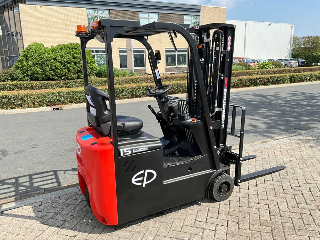 Empilhador EP EFS 151 - 4.35 METER TRIPLEX, LI-ION, FREE-LIFT, SIDE-SHIFT - FORKLIFT: foto 6