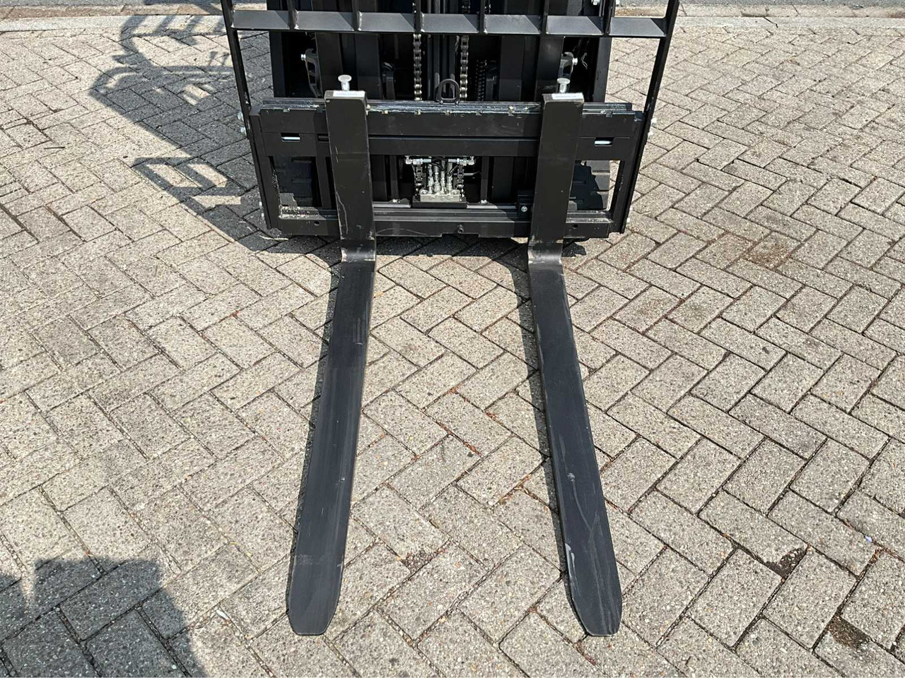 Empilhador EP EFS 151 - 4.35 METER TRIPLEX, LI-ION, FREE-LIFT, SIDE-SHIFT - FORKLIFT: foto 11