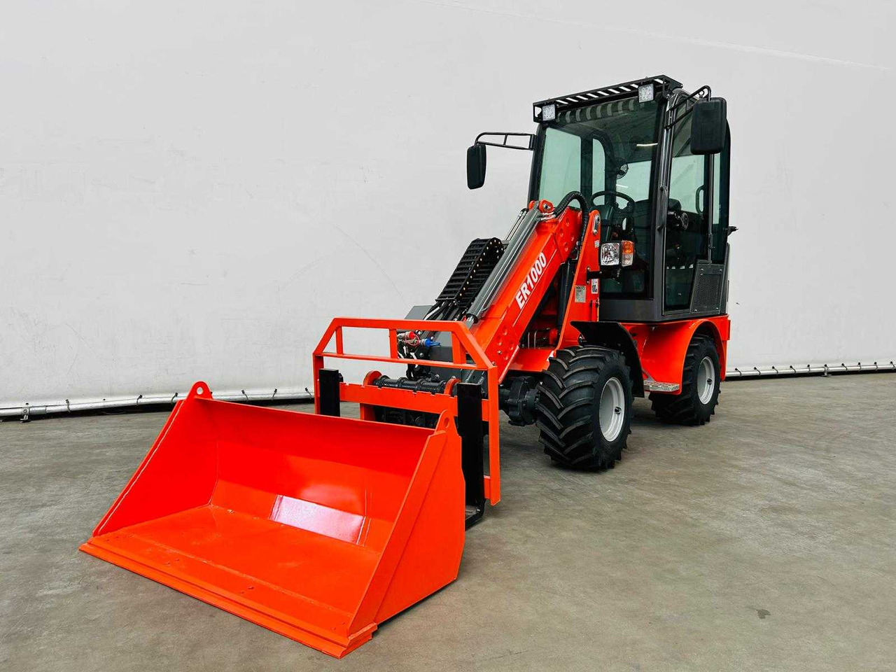 Everun EVERUN - 2025 - ER1000 - TELESCOPIC ARTICULATED WHEEL LOADER KUBOTA EURO5 - Pá carregadora de rodas: foto 2 Everun EVERUN - 2025 - ER1000 - TELESCOPIC ARTICULATED WHEEL LOADER KUBOTA EURO5 - Pá carregadora de rodas: foto 2