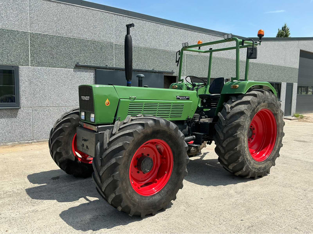 Fendt 611s - Trator: foto 1 Fendt 611s - Trator: foto 1