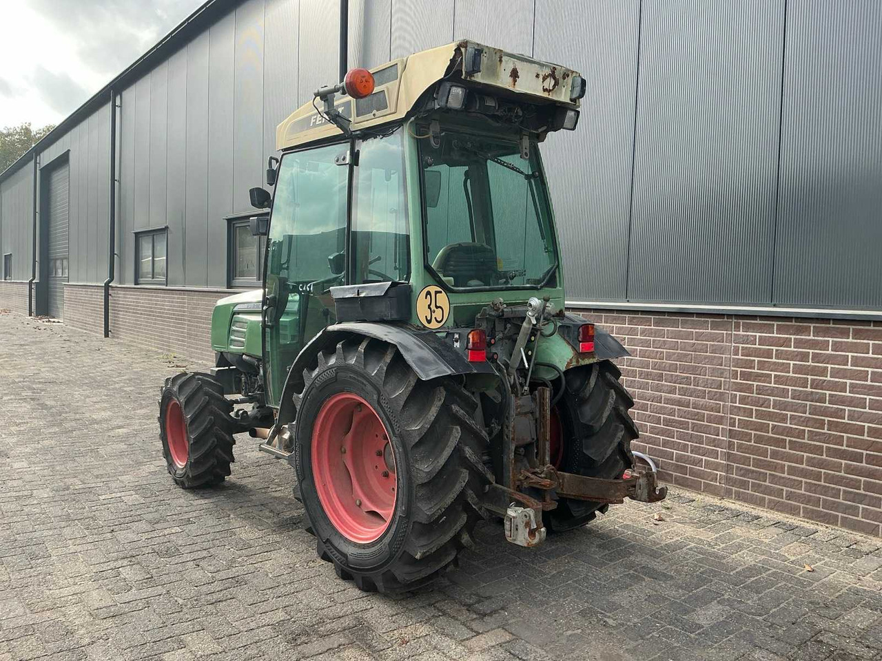 Fendt Farmer 207 V - Mini trator: foto 3 Fendt Farmer 207 V - Mini trator: foto 3