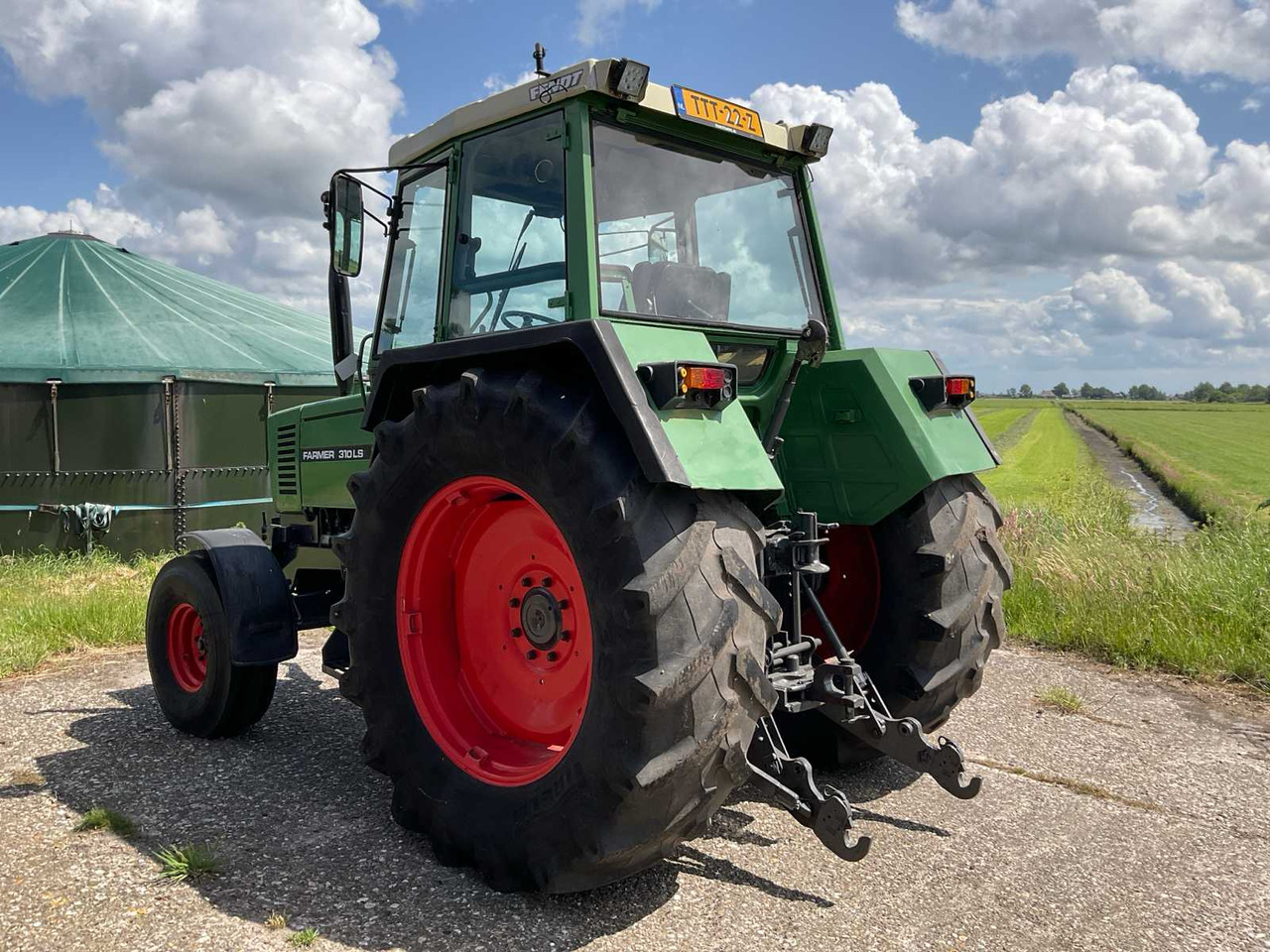 Fendt Farmer 310LS Turbomatik - Trator: foto 2 Fendt Farmer 310LS Turbomatik - Trator: foto 2