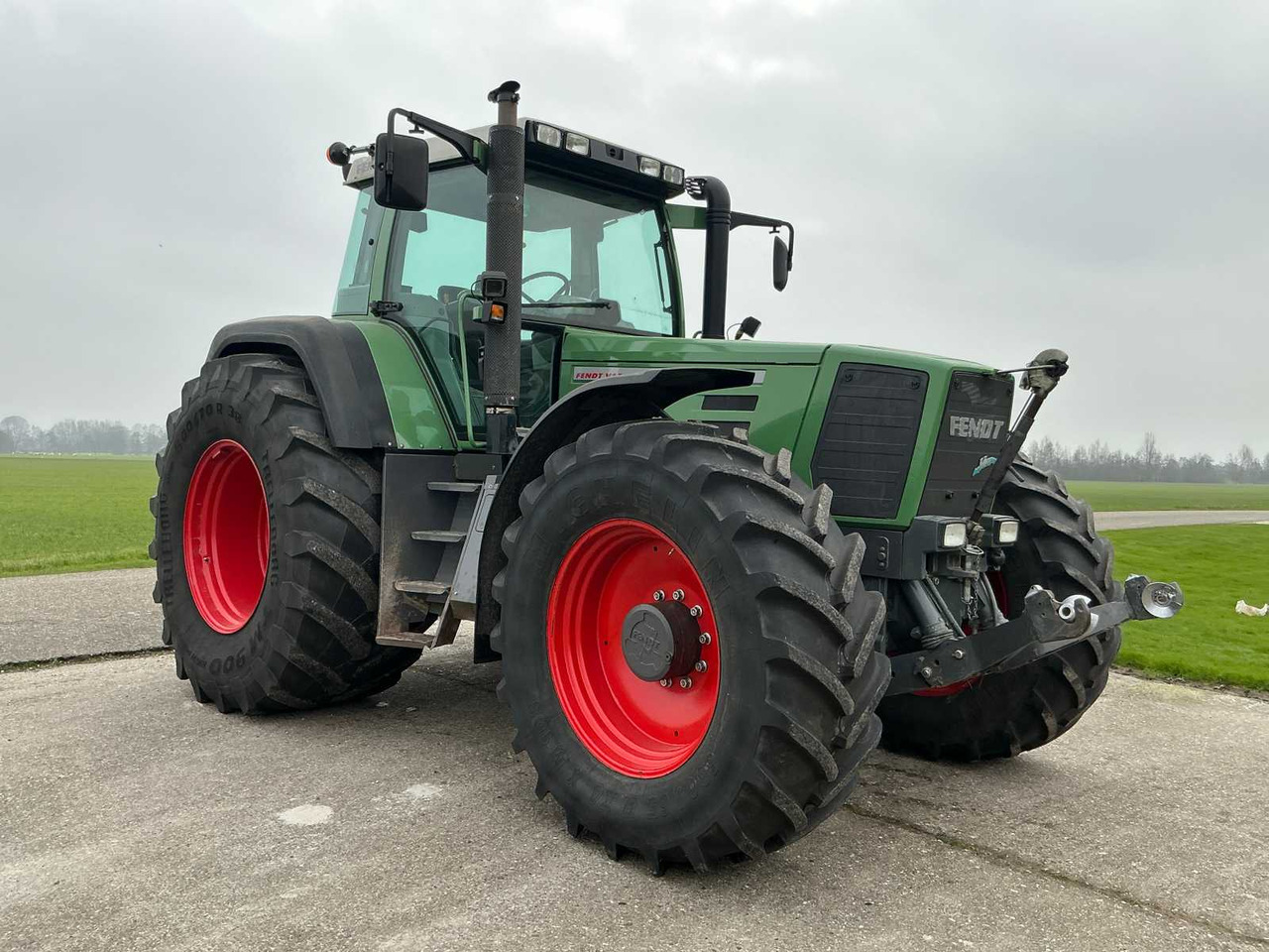 Fendt Favorit 916 - Trator: foto 4 Fendt Favorit 916 - Trator: foto 4