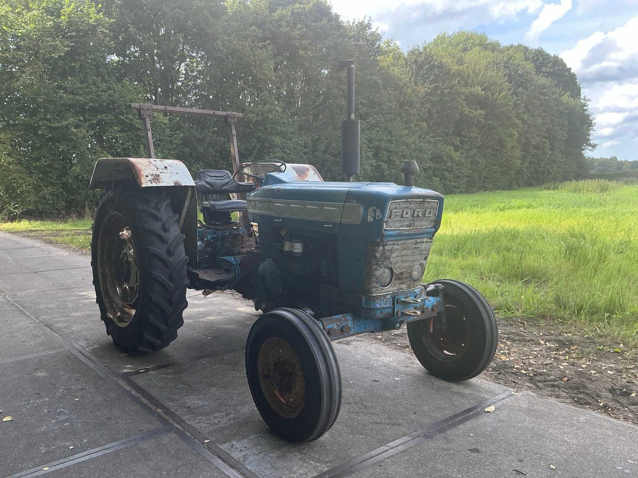 Ford 4000 - Trator: foto 3 Ford 4000 - Trator: foto 3