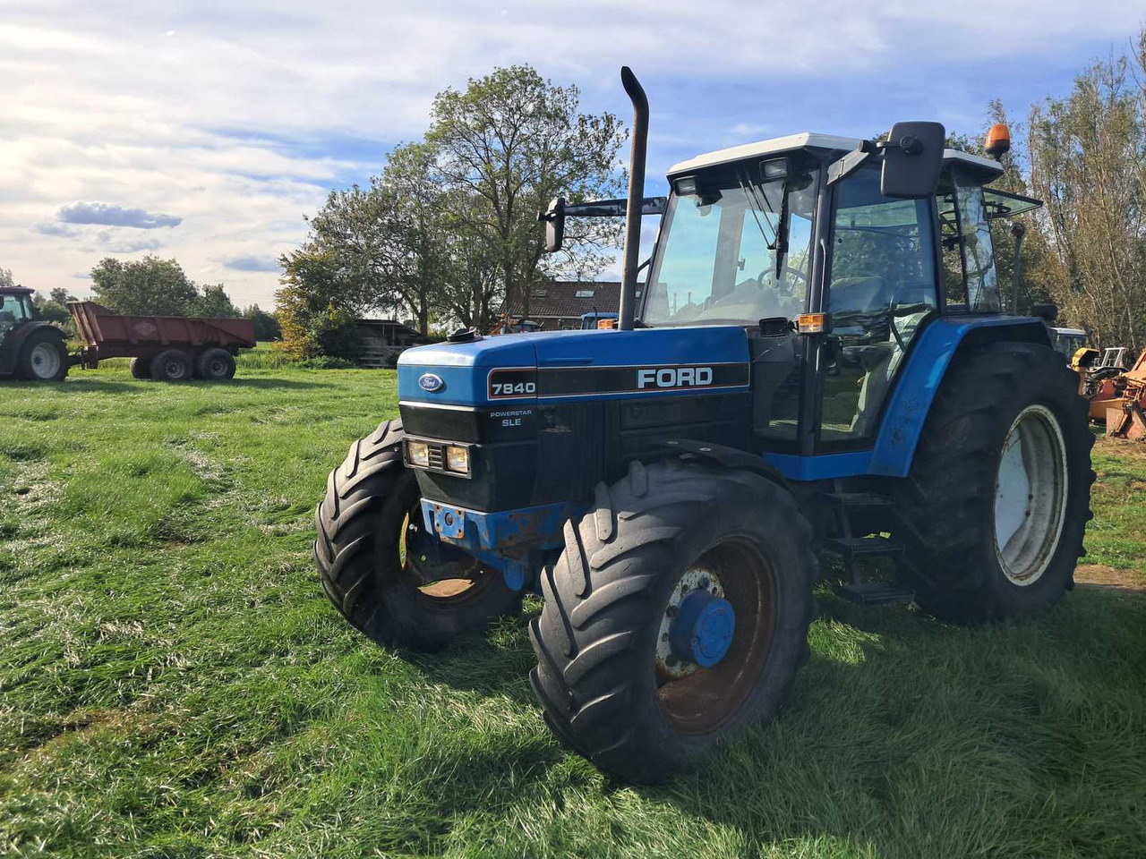 Ford 7840 - Trator: foto 1 Ford 7840 - Trator: foto 1
