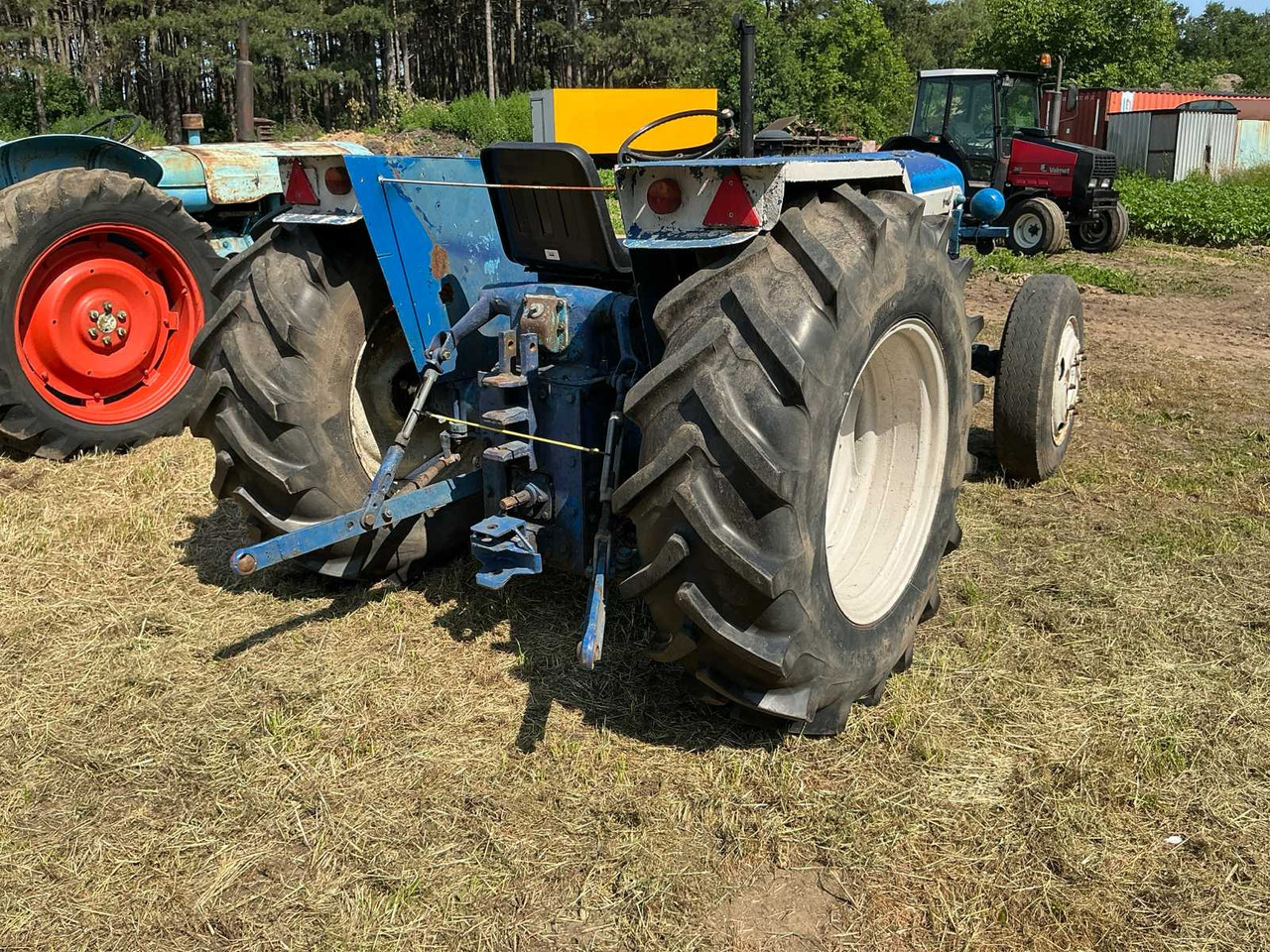 Ford Major - Trator: foto 5 Ford Major - Trator: foto 5