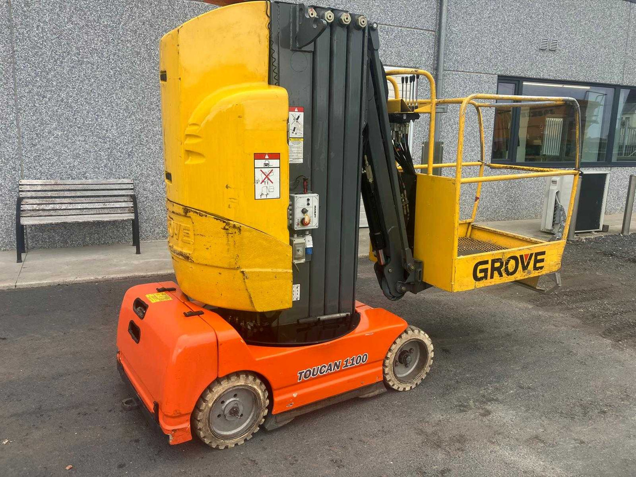 GROVE TOUCAN 1100 C AERIAL PLATFORM 2001 - Plataforma aérea: foto 5 GROVE TOUCAN 1100 C AERIAL PLATFORM 2001 - Plataforma aérea: foto 5