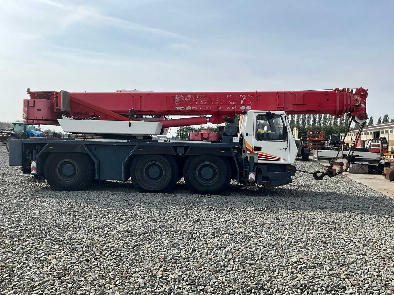 Grove Megatrak GMK3050 - Grua móvel: foto 4 Grove Megatrak GMK3050 - Grua móvel: foto 4