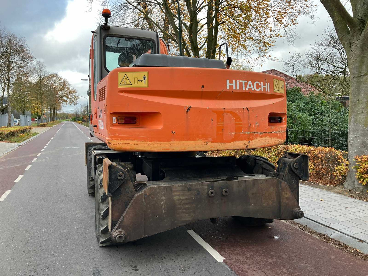 HITACHI - 2008 - ZX130W - WHEELED EXCAVATOR - Escavadeira de rodas: foto 4 HITACHI - 2008 - ZX130W - WHEELED EXCAVATOR - Escavadeira de rodas: foto 4