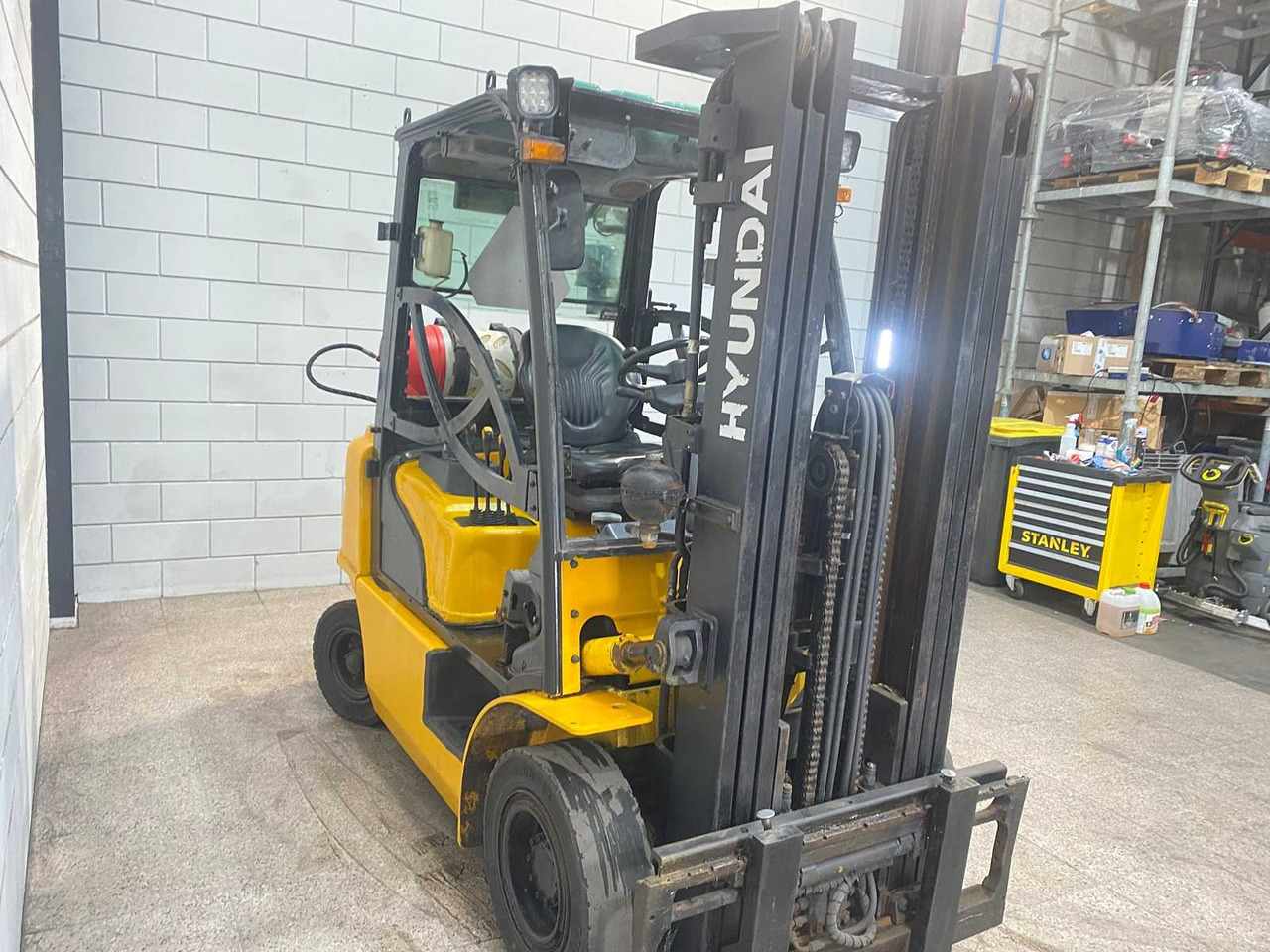 HYUNDAI - 2012 - 25L-7A - FORKLIFT TRUCK - Empilhador: foto 4 HYUNDAI - 2012 - 25L-7A - FORKLIFT TRUCK - Empilhador: foto 4