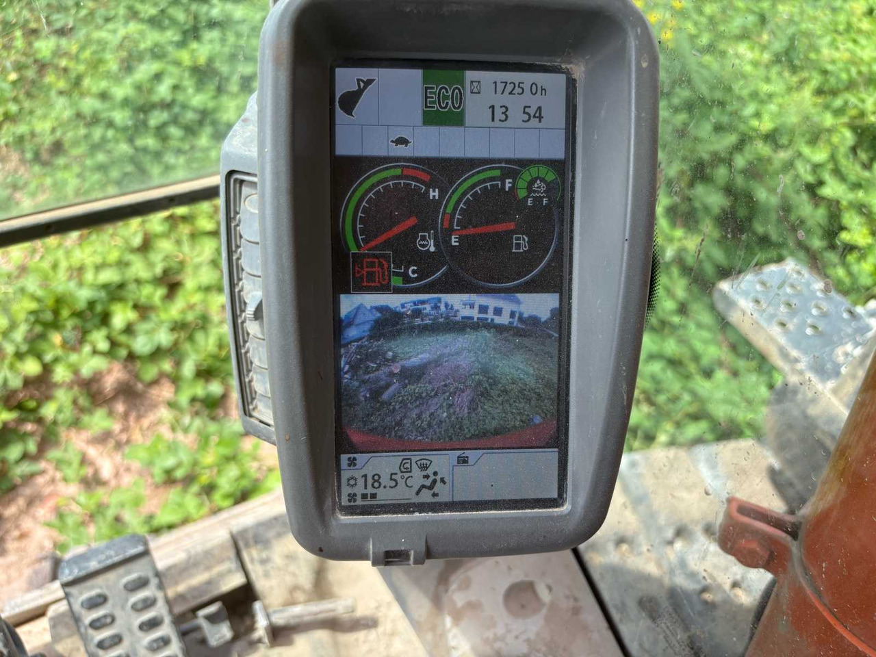 Escavadora de rastos Hitachi ZX135 US-6: foto 8