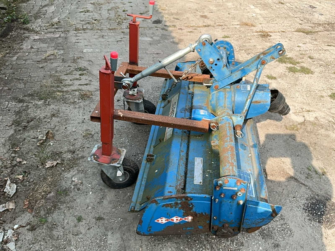 Iseki SA1360 - Fresa agrícola: foto 4 Iseki SA1360 - Fresa agrícola: foto 4