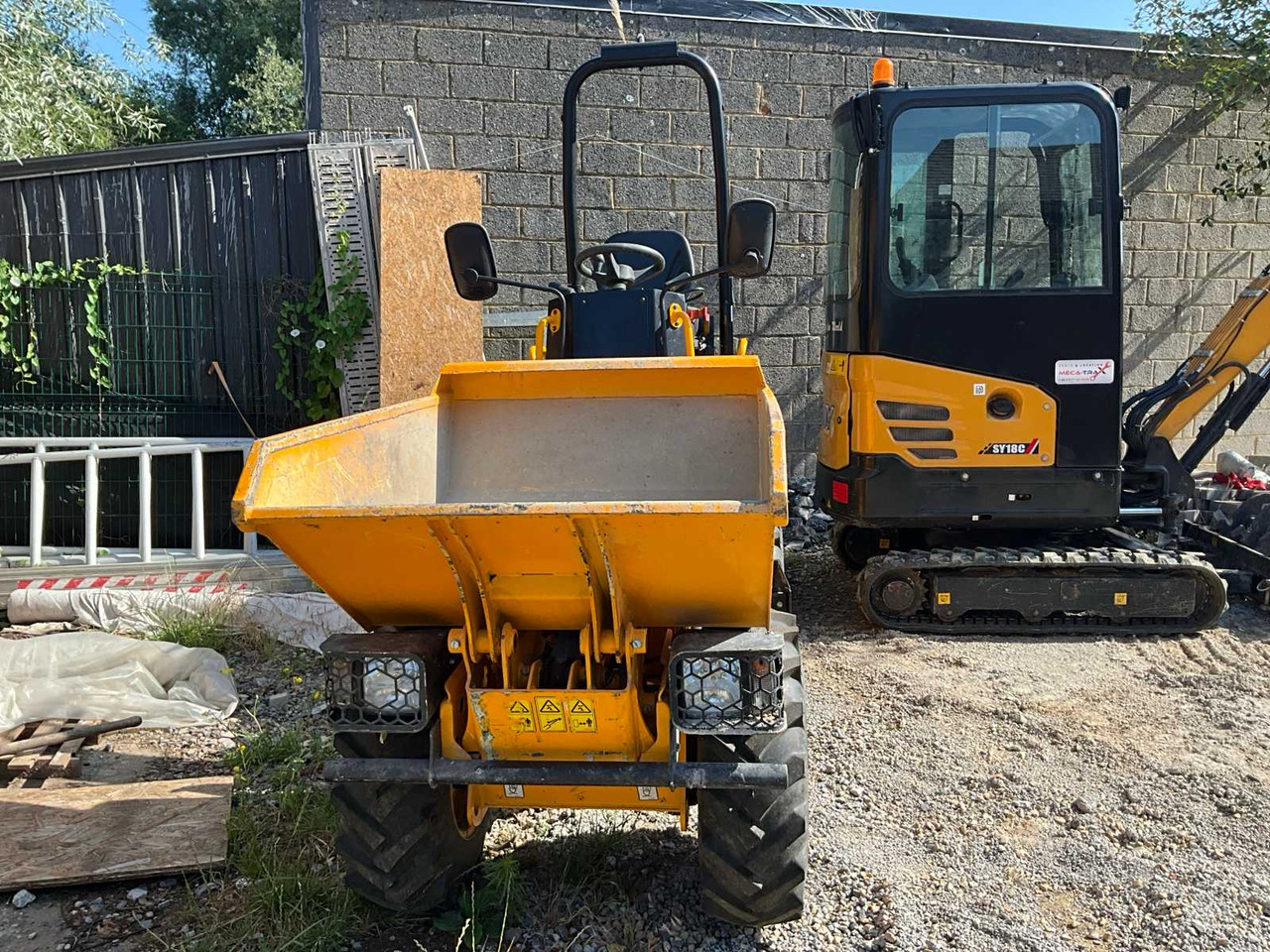 JCB 1T-2 high tip 1THT5 - Dumper: foto 2 JCB 1T-2 high tip 1THT5 - Dumper: foto 2