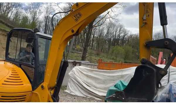 JCB 8056 - TRACKED EXCAVATOR - 2011 - Escavadeira: foto 2 JCB 8056 - TRACKED EXCAVATOR - 2011 - Escavadeira: foto 2