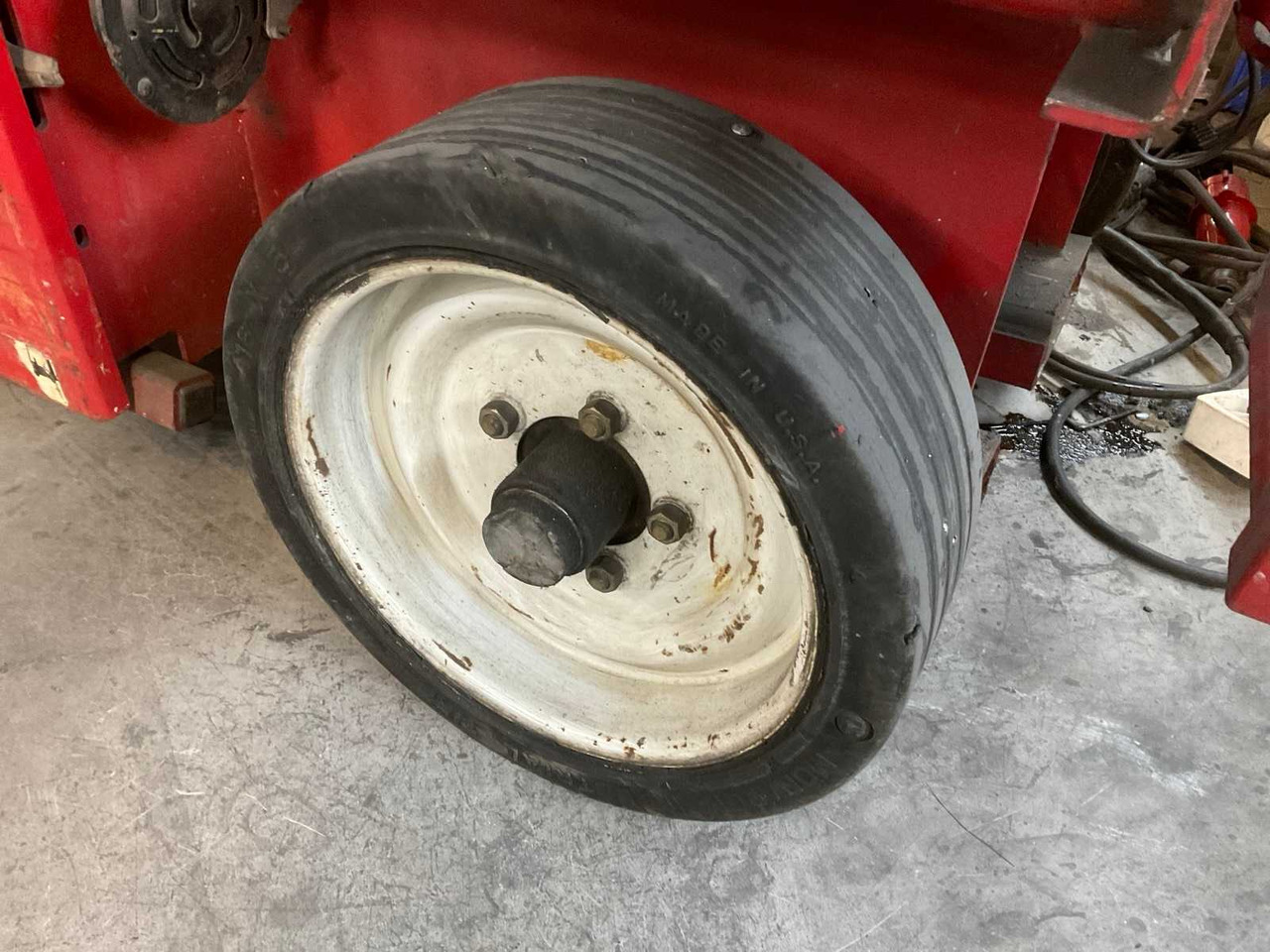 JLG 2033E AERIAL PLATFORM 8MTR - Plataforma aérea: foto 4 JLG 2033E AERIAL PLATFORM 8MTR - Plataforma aérea: foto 4