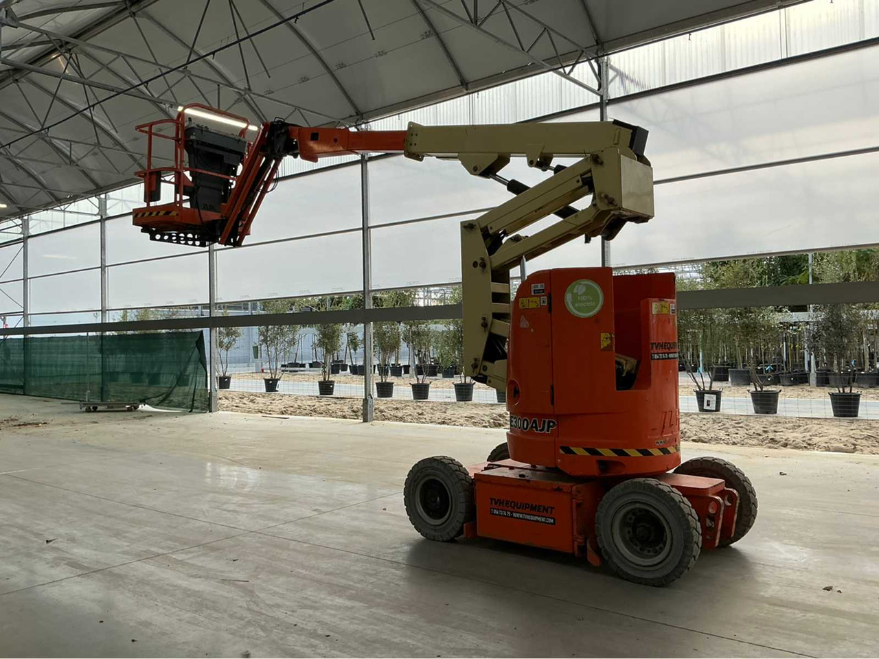Plataforma aérea JLG E300AJP: foto 12