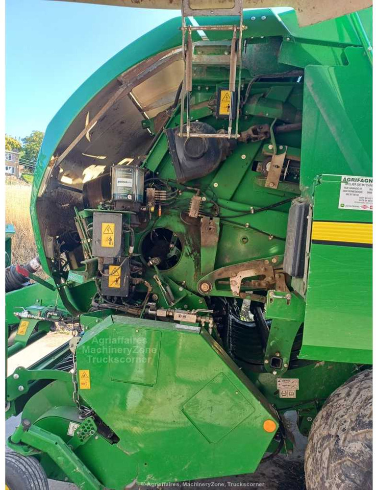 JOHN DEERE L1534P - Enfardadeira de fardos quadrados: foto 4 JOHN DEERE L1534P - Enfardadeira de fardos quadrados: foto 4