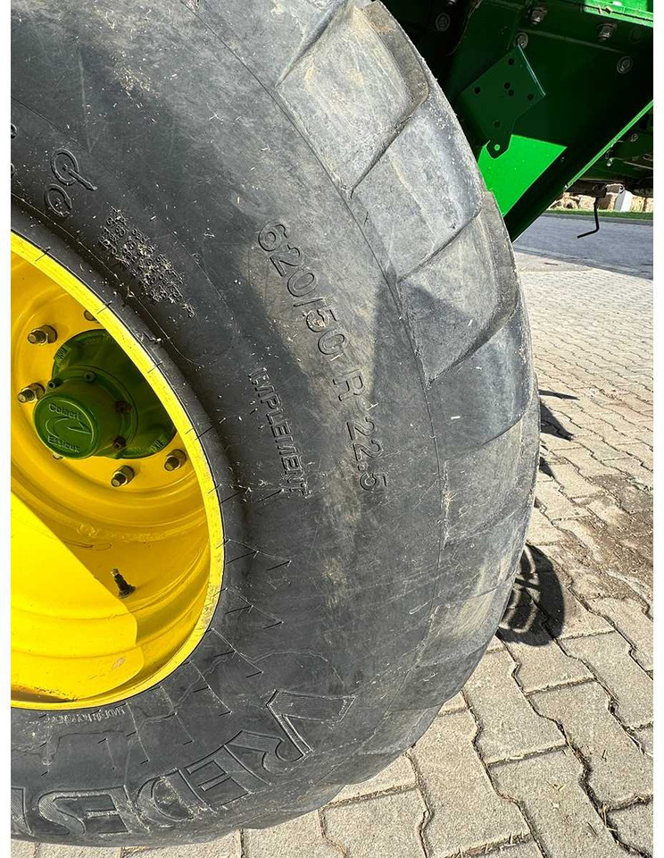 JOHN DEERE L1534P - Enfardadeira de fardos quadrados: foto 5 JOHN DEERE L1534P - Enfardadeira de fardos quadrados: foto 5