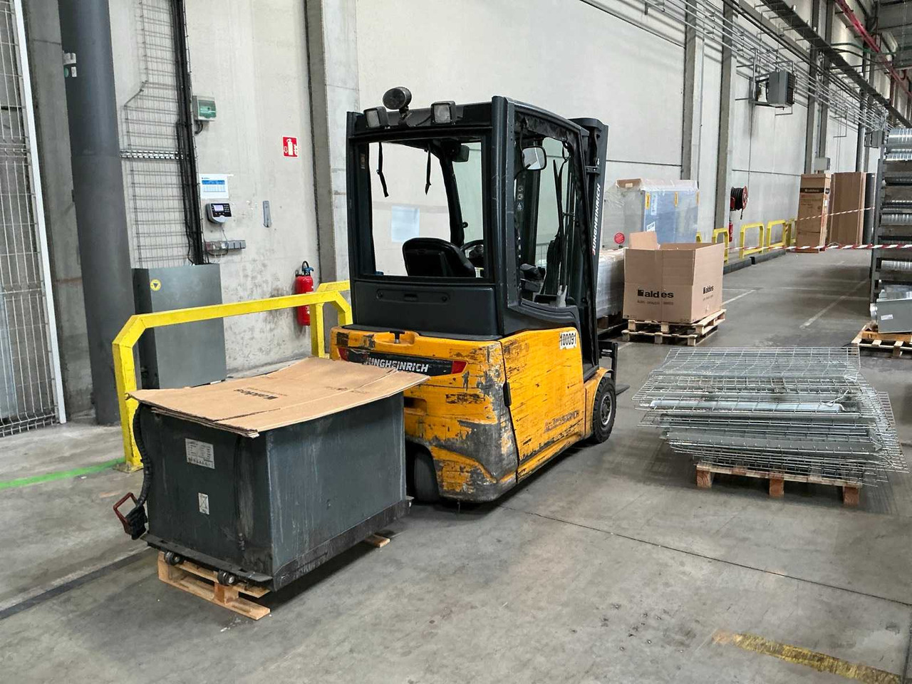 JUNGHEINRICH - 2015 - EFG216 - COUNTERBALANCE FORKLIFT - Empilhador: foto 5 JUNGHEINRICH - 2015 - EFG216 - COUNTERBALANCE FORKLIFT - Empilhador: foto 5