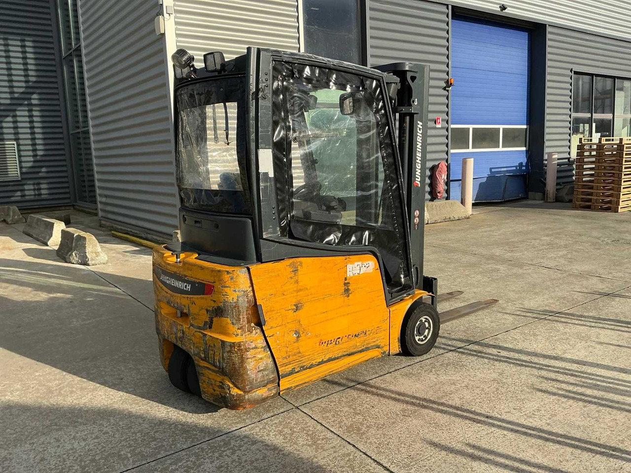 JUNGHEINRICH - 2015 - EFG216 - FORKLIFT - Empilhador: foto 4 JUNGHEINRICH - 2015 - EFG216 - FORKLIFT - Empilhador: foto 4