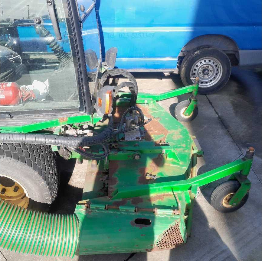 John Deere 1505 Series 4WD - Cortador de grama: foto 2 John Deere 1505 Series 4WD - Cortador de grama: foto 2