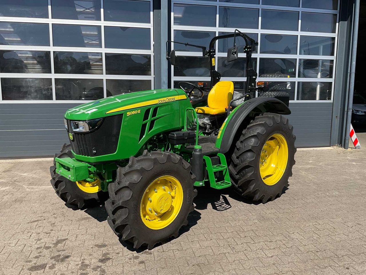 John Deere 5050E - Trator: foto 1 John Deere 5050E - Trator: foto 1