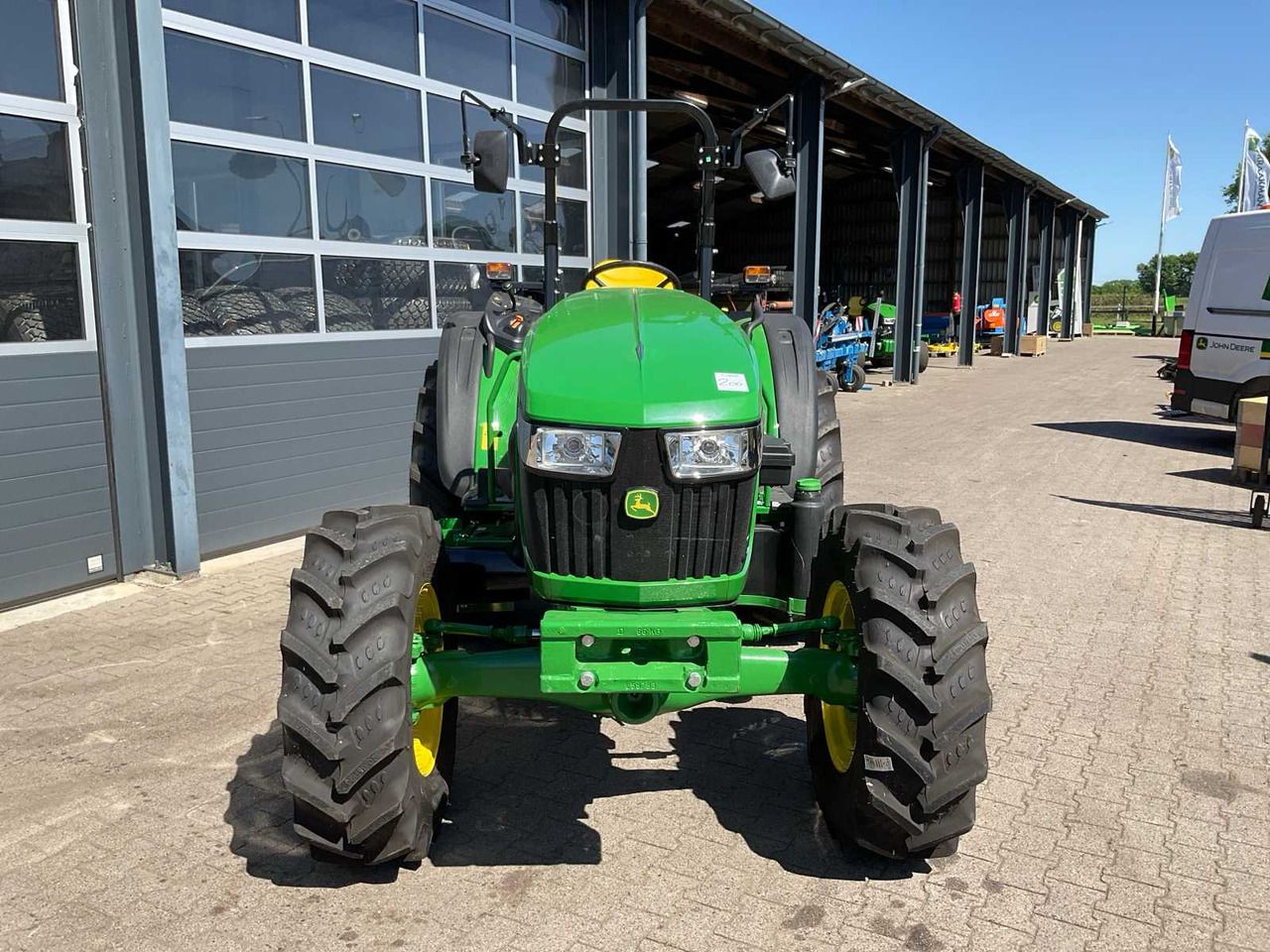John Deere 5050E - Trator: foto 3 John Deere 5050E - Trator: foto 3