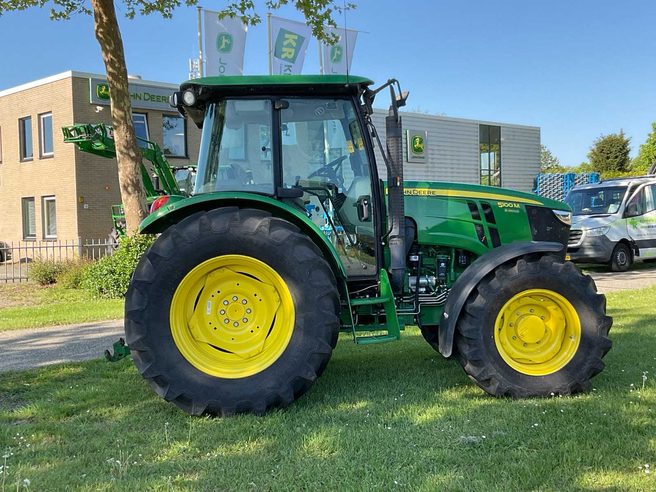John Deere 5100M - Trator: foto 5 John Deere 5100M - Trator: foto 5