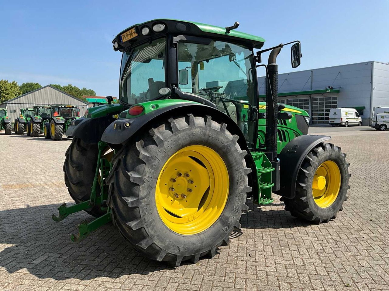 John Deere 6125R - Trator: foto 3 John Deere 6125R - Trator: foto 3