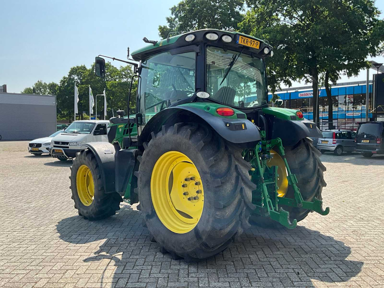 John Deere 6125R - Trator: foto 4 John Deere 6125R - Trator: foto 4