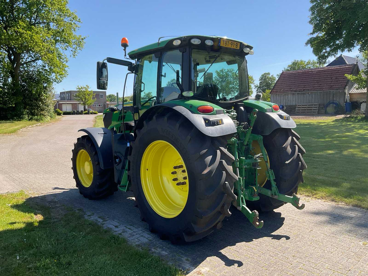 John Deere 6155R - Trator: foto 3 John Deere 6155R - Trator: foto 3