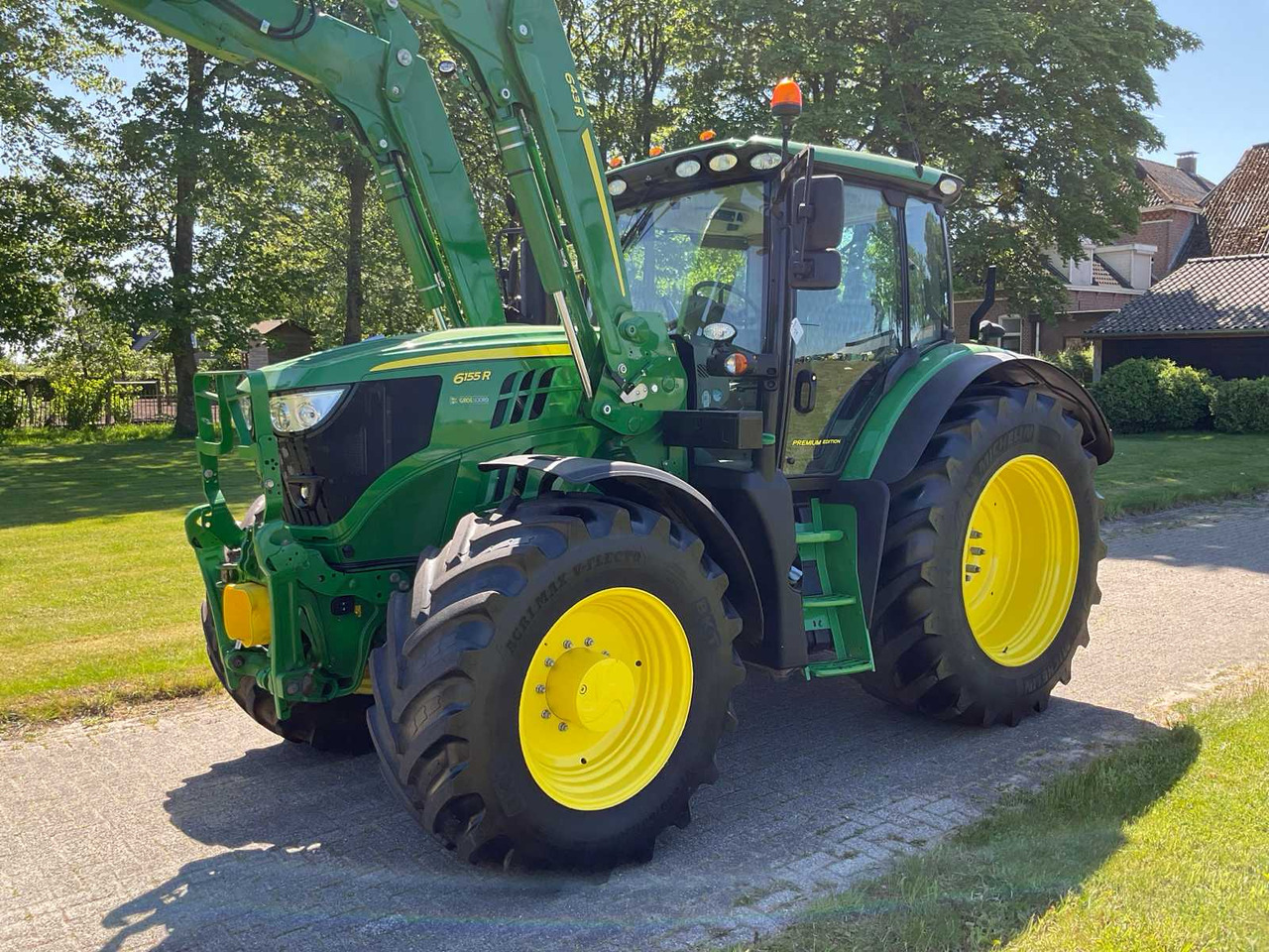 John Deere 6155R - Trator: foto 2 John Deere 6155R - Trator: foto 2