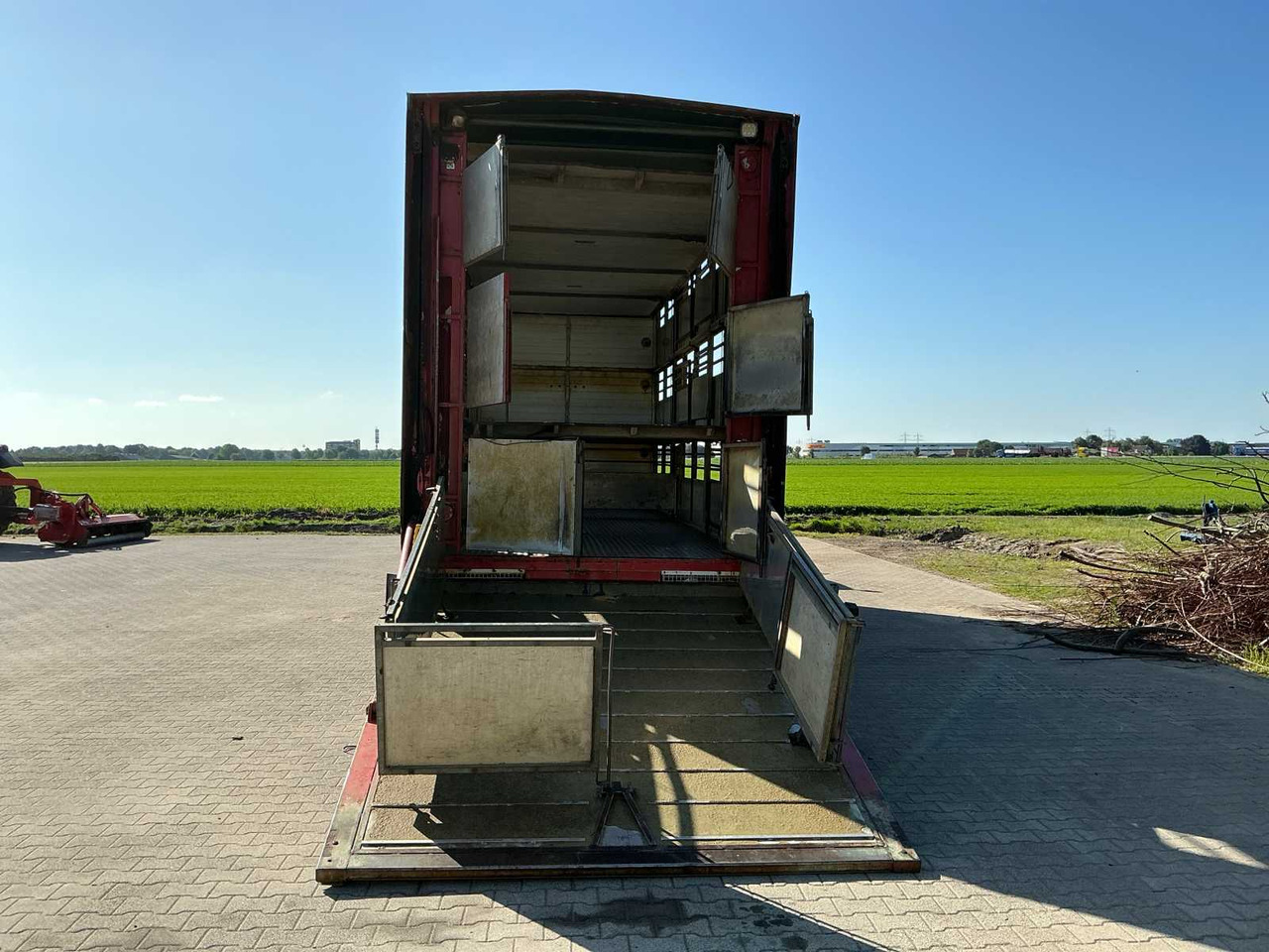 Jumbo MV 200 - Reboque transporte de gado: foto 4 Jumbo MV 200 - Reboque transporte de gado: foto 4